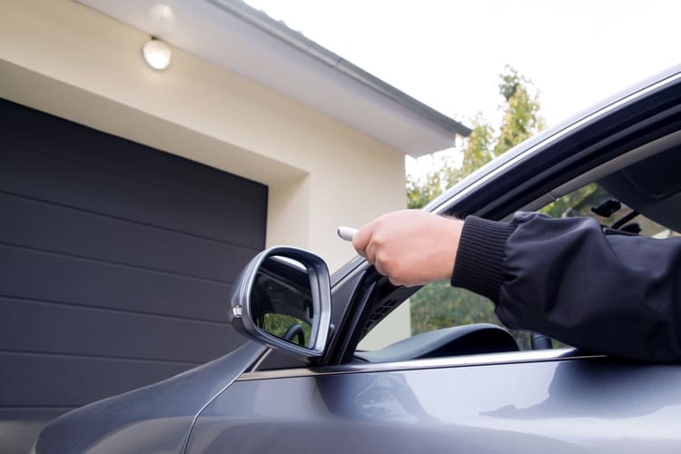 automatismes de portes de garage à Saint-Laurent-du-Var